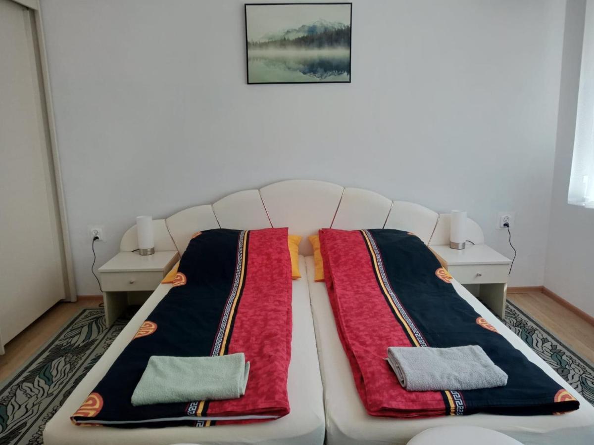 Romanowka Homestay *